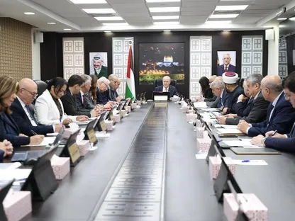 الحكومة الفلسطينية تدفع 50% من رواتب ديسمبر مع استمرار أزمتها المالية