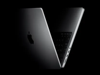 أبل تقترب من طرح أول MacBook بشاشة لمسية.. وOLED تصل إلى iPad mini