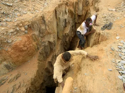 السودان.. انهيار منجم للذهب يودي بحياة عشرات الأشخاص غرب كردفان