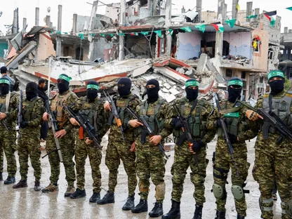 حماس تستعد لانتخاب قيادة جديدة لمدة عام.. والخيار بين الحية ومشعل