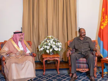 الرئيس الإريتري يستقبل نائب وزير الخارجية السعودي