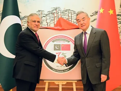 تحركات باكستانية لإشراك الصين كضامن في اتفاق محتمل بين واشنطن وطهران