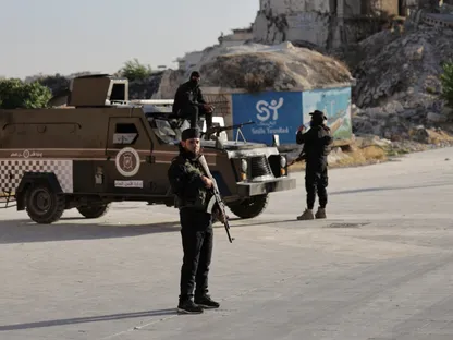 ضحايا ومصابون.. اشتباكات بين الجيش السوري و"قسد" في حلب