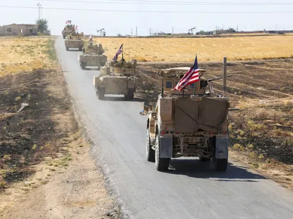قوات أميركية في دورية بمنطقة شمال شرق سوريا. 27 سبتمبر 2020 - war.gov
