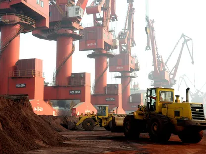 ترمب يطلق أول احتياطي استراتيجي للمعادن الحيوية للتصدي لـ"هيمنة الصين"