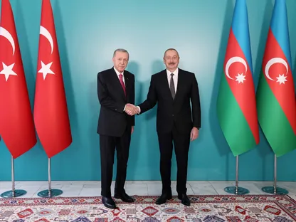 أذربيجان وتركيا تخططان لإنشاء ممر بري يعبر أرمينيا