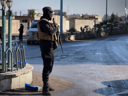 سوريا.. سقوط عنصر أمني وإصابة آخر في هجوم لـ"داعش" بالرقة