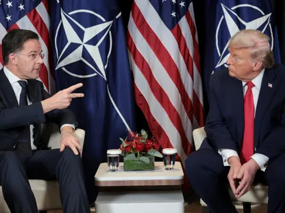 تهديد ترمب بالانسحاب من "الناتو" يضع التحالف أمام "اختبار تاريخي"