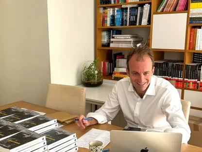 "كيف تصير كاتباً" لألكسندر لاكروا.. شرط الكتابة التجربة