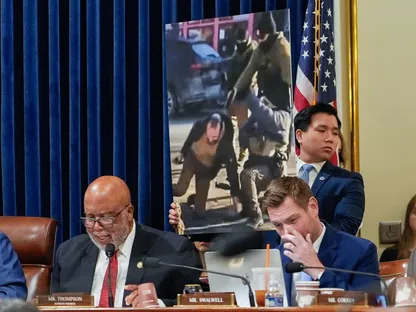 محكمة أميركية تبطل سياسة ترمب بشأن ترحيل المهاجرين إلى بلدان بديلة