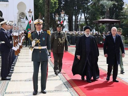 الجزائر وإيران توقعان اتفاقات تعاون ومذكرات تفاهم في مجالات عدة
