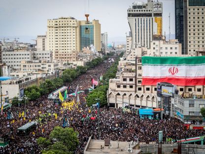 جانب من مراسم تشييع الرئيس الإيراني إبراهيم رئيسي في مدينة مشهد. 23 مايو 2024 - REUTERS