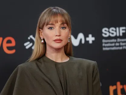 الممثلة جينيفر لورانس خلال مهرجان سان سيباستيان السينمائي بإسبانيا. 26 سبتمبر 2025 - Reuters