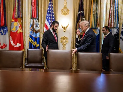 الرئيس الأميركي دونالد ترمب يستقبل الرئيس السوري أحمد الشرع في البيت الأبيض. 10 نوفمبر 2025 - @realDonaldTrump