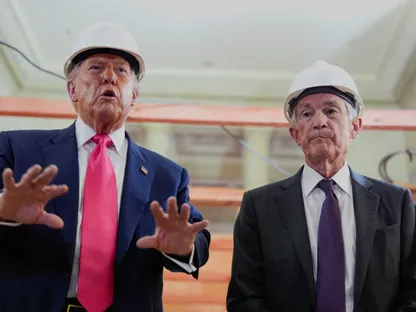 البيت الأبيض: ترمب يدرس مقاضاة جيروم باول