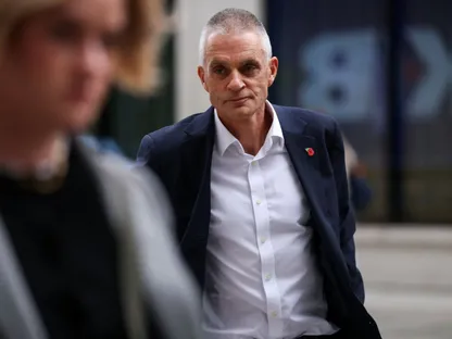 مدير BBC المستقيل لموظفيه: ارتكبنا أخطاءً كلفتنا وعلينا أن نقاتل من أجل صحافتنا