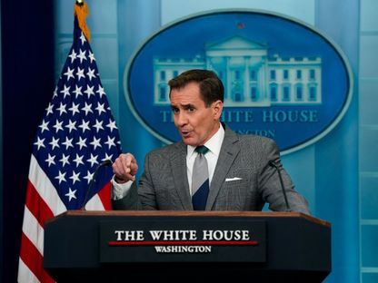 منسق الاتصالات الاستراتيجية بمجلس الأمن القومي الأميركي جون كيربي خلال مؤتمر صحافي في البيت الأبيض بواشنطن. 15 أبريل 2024 - REUTERS