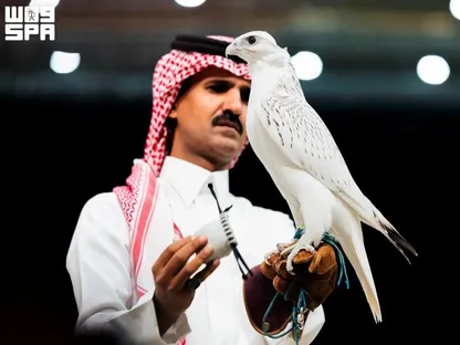 بيع صقر "سوبر وايت" في مزاد دولي بالسعودية بـ346 ألف دولار