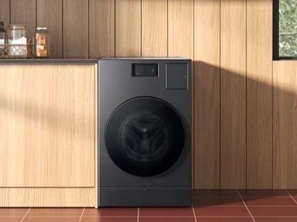 غسالة الملابس Bespoke AI Laundry Combo من سامسونج في صورة غير مؤرخة - Samsung