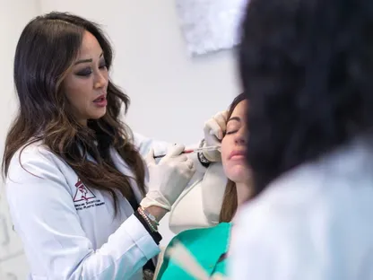 "وجه أوزيمبيك".. شركات التجميل تستهدف مستخدمي أدوية التخسيس