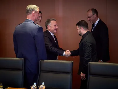 موسكو: تخلي كييف عن عضوية الناتو أساس للتفاوض.. وبروكسل: بوتين لن يتوقف عند دونباس