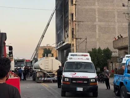 العراق.. حريق في مركز تجاري يودي بحياة العشرات
