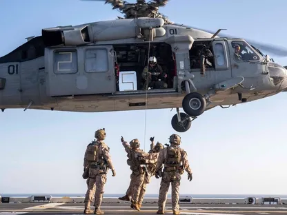 الجيش الأميركي يوسع نطاق الحصار البحري على إيران ويحذر السفن من عدم الامتثال