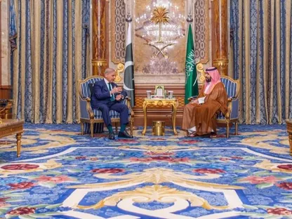 رئيس وزراء باكستان يؤكد لولي العهد السعودي "دعم أمن المملكة" بعد الاعتداءات الأخيرة