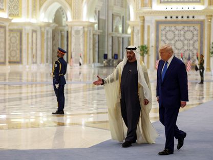 الرئيس الأميركي يصل الإمارات في ختام جولته الخليجية