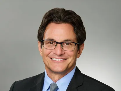 الرئيس التنفيذي لمجلس الأعمال السعودي - الأميركي تشارلز حلّاب.