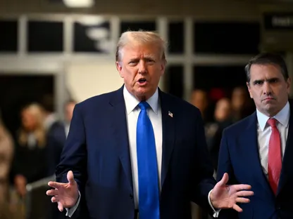 أزمة جديدة.. الادعاء يتهم ترمب بازدراء قرار منعه من التعرض للشهود