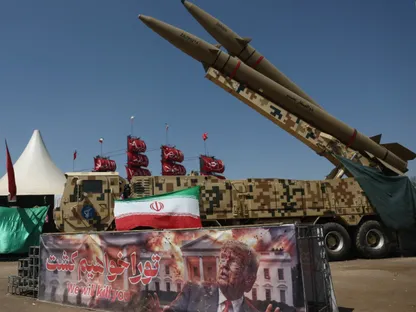 "خطة سرية".. إيران تراهن على وكلائها في توسيع الحرب والضغط على ترمب