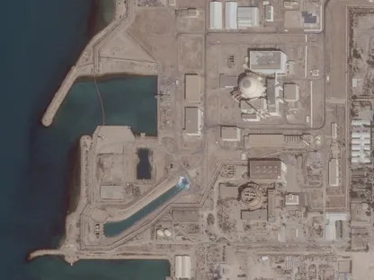 روسيا تحذر من "عواقب لا يمكن تداركها" إذا استُهدفت منشآت إيران النووية