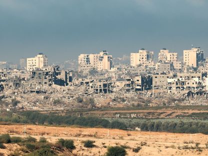 مشاهد الدمار تبدو على المنازل في قطاع غزة جراء الحرب الإسرائيلية المستمرة منذ 7 أكتوبر - وفا