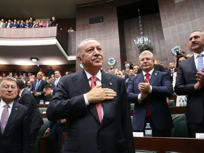 أردوغان يصادق على عفو مشروط عن الآلاف من مقاتلي حزب العمال الكردستاني