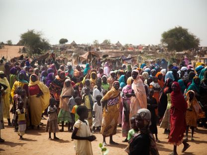 عائلات سودانية في مخيم زمزم للنازحين، بالقرب من الفاشر في شمال دارفور، السودان - مصدر الصورة: UNAMID