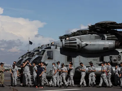 رصد سفينة حربية أميركية تنقل مشاة إلى الشرق الأوسط قبالة سنغافورة