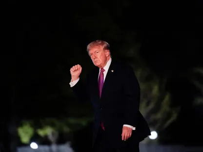 ترمب يعلن تمديد وقف إطلاق النار لحين تقديم "مقترح إيراني موحد"