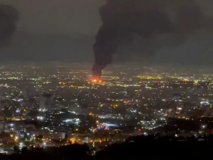 تقرير: ترمب يدرس استئناف ضربات محدودة ضد إيران.. والدبلوماسية تبقى مطروحة