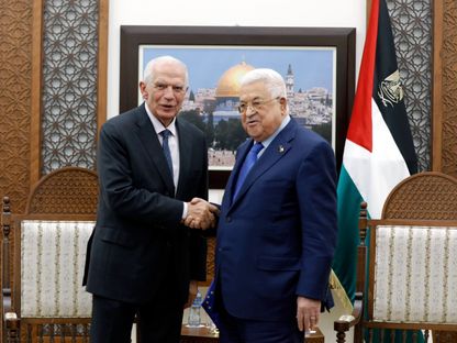 الممثل الأعلى للاتحاد الأوروبي للشؤون الخارجية والسياسة الأمنية جوزيب بوريل يلتقي الرئيس الفلسطيني محمود عباس في رام الله. 17 نوفمبر 2023 - twitter/JosepBorrellF