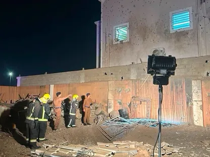 بالصور.. آثار هجمات جماعة الحوثي على منازل المدنيين في جنوب السعودية