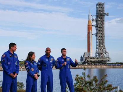 "أرتميس 2".. كل ما تريد معرفته عن عودة البشر إلى محيط القمر بعد نصف قرن