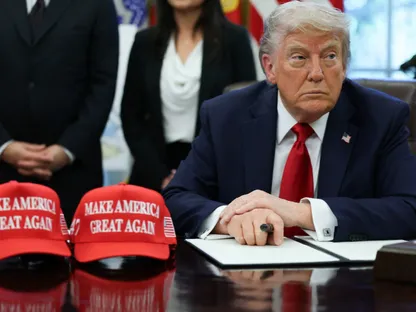 ترمب: التعامل مع زيلينسكي أصعب من بوتين.. ولا أريد الاختيار بين روسيا وأوكرانيا