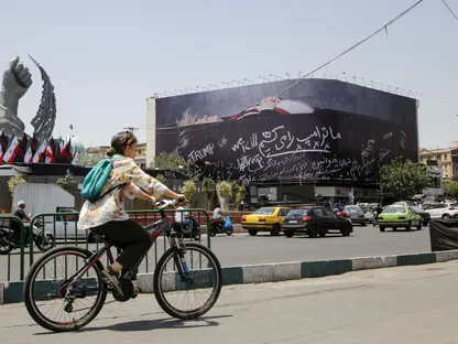 "الحوار بدلاً من التصعيد".. زخم دبلوماسي ينعش فرص الاتفاق في مفاوضات إيران