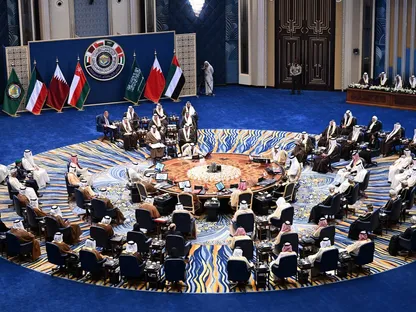 قادة دول مجلس التعاون الخليجي خلال القمة الـ45 التي عقدت في الكويت. ديسمبر 2024 - موقع مجلس التعاون الخليجي