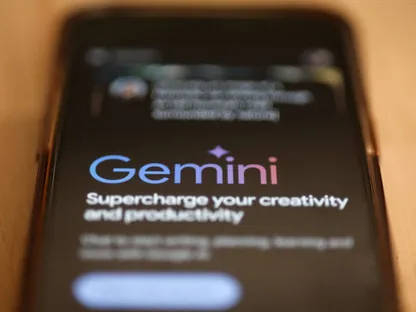 تطبيق Gemini على شاشة هاتف في مدينة نيويورك. 18 مارس 2024 - Getty Images via AFP