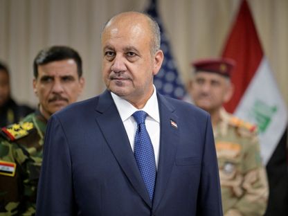 وزير الدفاع العراقي ثابت محمد العباسي أثناء اجتماعه مع وزير الدفاع الأميركي السابق لويد أوستن في البنتاجون بواشنطن. 23 يوليو 2024 - Reuters