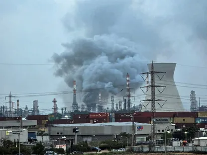 حرب إيران مباشر | طهران تستهدف دول الخليج في أول أيام العيد.. والبنتاجون يحشد لفتح مضيق هرمز