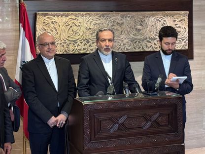 وزير الخارجية الإيراني عباس عراقجي يتحدث للصحافيين بعد اجتماعه مع رئيس مجلس النواب اللبناني نبيه بري في بيروت. 3 يونيو 2025 - Reuters