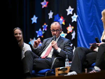 المستشار الألماني: إيران أقوى بكثير مما اعتقدنا.. واستراتيجية واشنطن غير واضحة